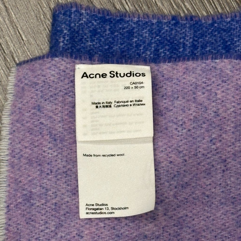 Acne Studios Toronty Logo Scarf - Picture 3 of 4